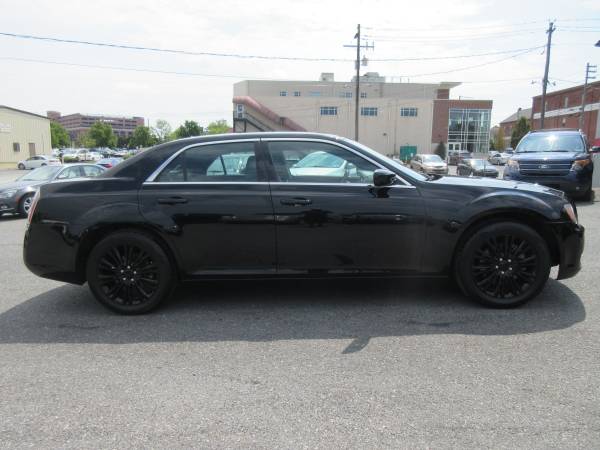 ** 2014 CHRYSLER 300 S AWD- LOADED! NAV! PREMIUM! GUARANTEED FINANCE! for sale in Lancaster, PA – photo 7