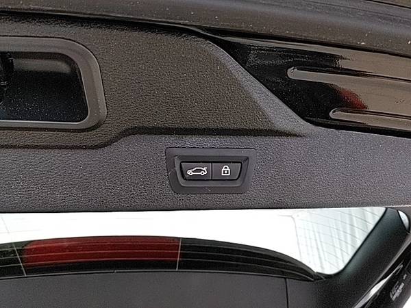 2018 BMW X5 AWD 4D Sport Utility/SUV xDrive35i for sale in Dubuque, IA – photo 19