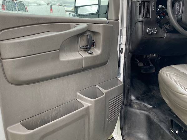2014 GMC Savana G-2500 Cargo Van ****98K MILES****REGULAR LENGTH***... for sale in Swartz Creek,MI, MI – photo 8