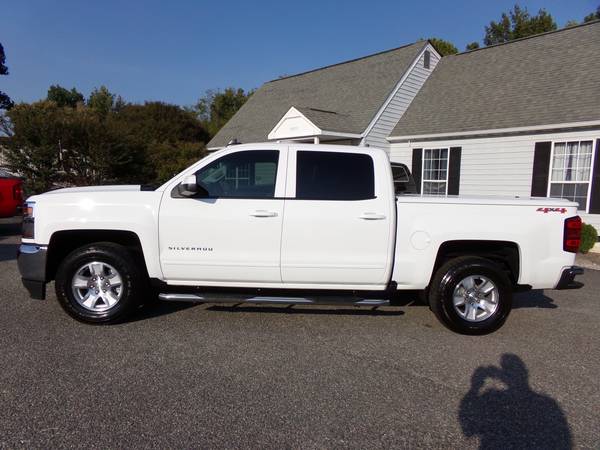 IMMACULATE 2017 Chevrolet Silverado Crew Cab 4X4 for sale in Hayes, VA – photo 3