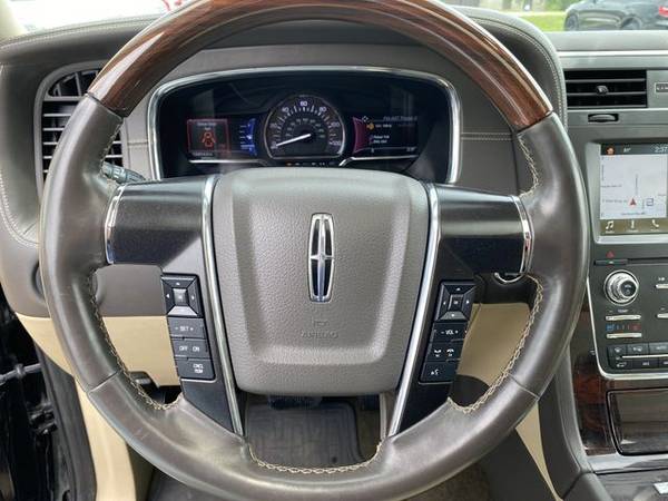 2016 Lincoln Navigator - Financing Available! - cars & trucks - by... for sale in Harrisonville, MO – photo 22