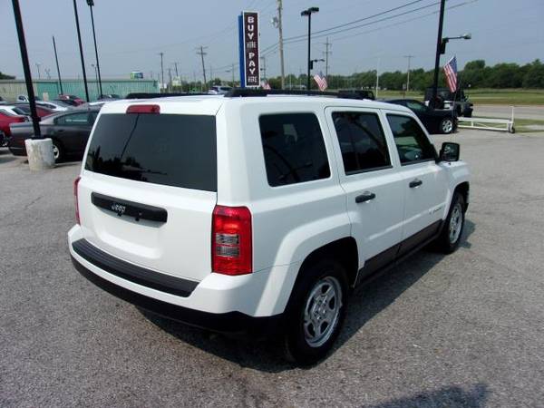 2014 Jeep Patriot FWD 4dr Sport - cars & trucks - by dealer -... for sale in Bethany, OK – photo 5