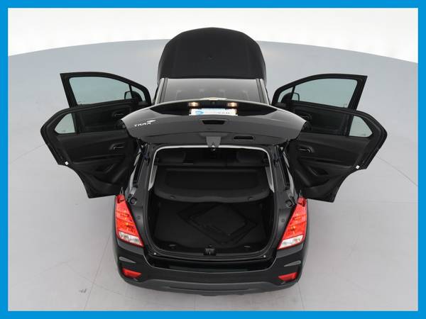 2018 Chevy Chevrolet Trax LS Sport Utility 4D hatchback Black for sale in Atlanta, GA – photo 18