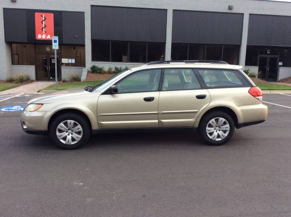 2008 SUBARU OUTBACK 2.5L AWD EXCELLENT CONDITION GARAGE KEPT - cars... for sale in Charlotte, NC – photo 3
