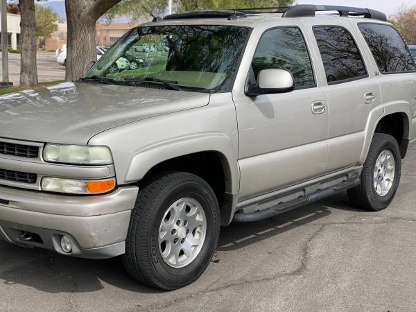 2004 Chevy Tahoe Ltz 4x4 - - by dealer - vehicle for sale in Albuquerque, NM – photo 2