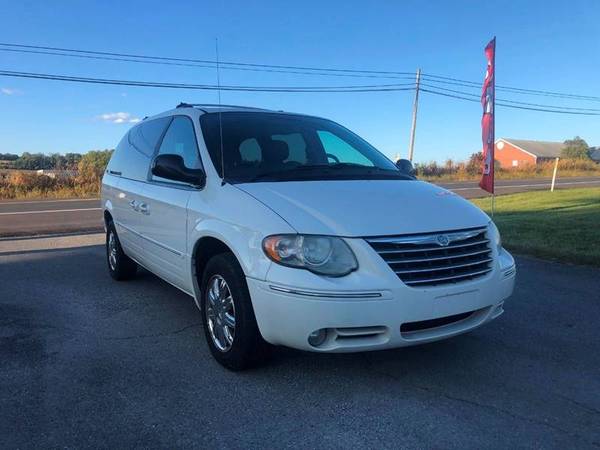 2006 Chrysler Town and Country Limited 4dr Extended Mini Van for sale in Wrightsville, PA – photo 2
