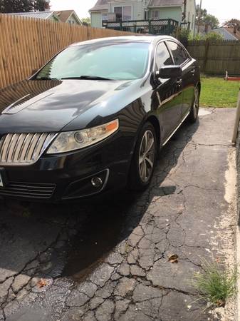 2009 Lincoln MKS - cars & trucks - by owner - vehicle automotive sale for sale in Stratford, NY