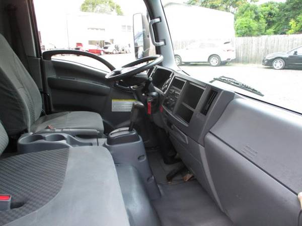 2011 Isuzu NRR 12 BEVERAGE BODY ** SIDE DOOR TRUCK ** - cars &... for sale in South Amboy, NY – photo 9