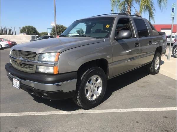 2003 Chevrolet Avalanche 4x4 (Bench Seat 6 seater) Brand NEW Tires! for sale in Fresno, CA – photo 7