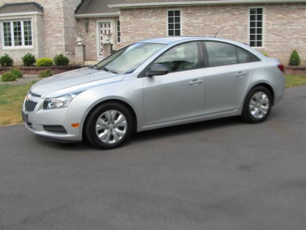 **** 2013 CHEVROLET CRUZE **** - cars & trucks - by dealer - vehicle... for sale in GREECE, NY – photo 2