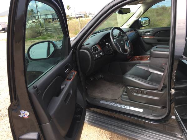 2012 Chevrolet Suburban 4WD LTZ for sale in freeport, TX – photo 9