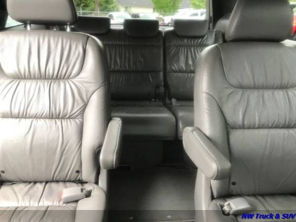 2010 Honda Odyssey Touring Leather NAV DVD Clean Carfax Local Famil for sale in Milwaukee, OR – photo 15