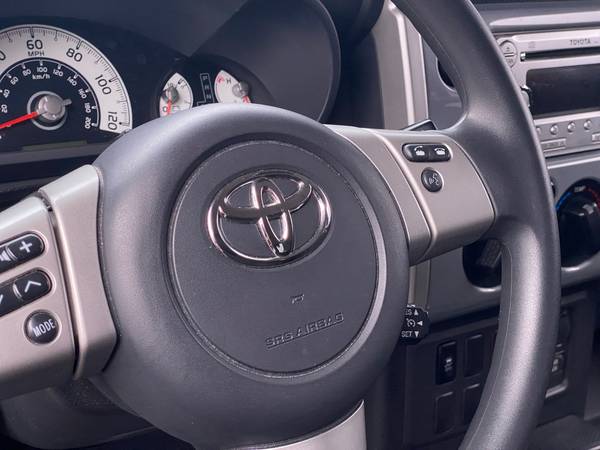 2014 Toyota FJ Cruiser Sport Utility 2D suv Gray - FINANCE ONLINE -... for sale in NEW YORK, NY – photo 24