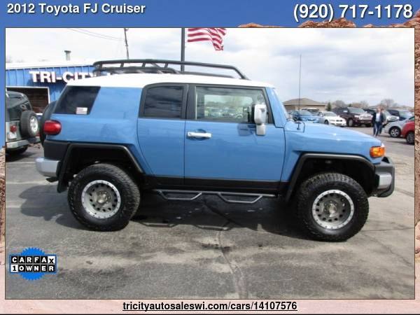 2012 TOYOTA FJ CRUISER BASE 4X4 4DR SUV 6M Family owned since 1971 for sale in MENASHA, WI – photo 6
