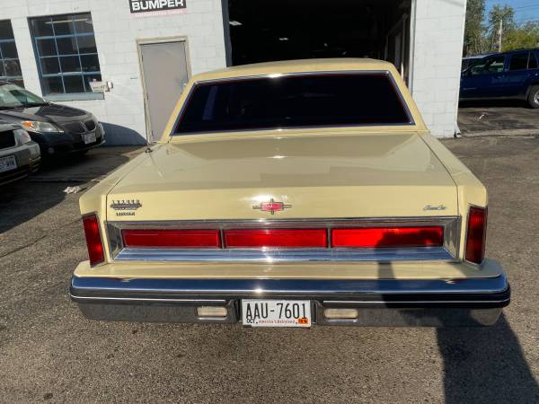 1981 Lincoln Towncar - cars & trucks - by owner - vehicle automotive... for sale in STURGEON BAY, WI – photo 2