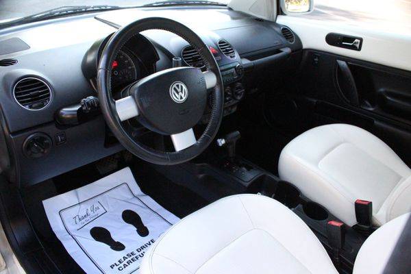 2008 Volkswagen New Beetle Triple White - Over 500 Vehicles to Choose for sale in Longmont, CO – photo 15