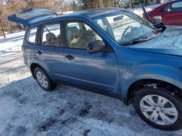 2010 Subaru Forester Blue 137, 500 for sale in Rochester , NY – photo 2