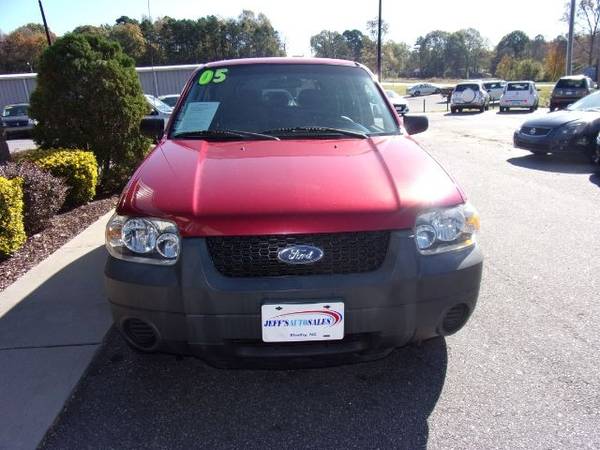 2005 Ford Escape XLS 4WD - Down Payments As Low As $500 - cars &... for sale in Lincolnton, NC – photo 3