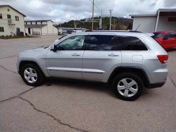 2011 Jeep Grand Cherokee Laredo X - - by dealer for sale in Cross Plains, WI – photo 3