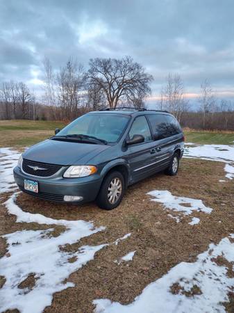 2003 Chrysler Town and Country - cars & trucks - by owner - vehicle... for sale in Grasston, MN – photo 4