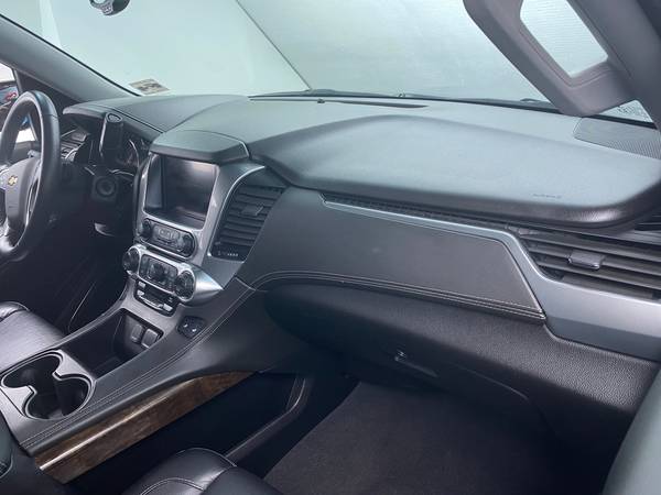 2020 Chevy Chevrolet Suburban LT Sport Utility 4D suv Black -... for sale in Columbus, GA – photo 22
