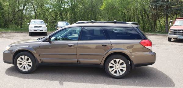 2009 SUBARU OUTBACK LIMITED WAGON AWD, clean carfax one for sale in Minneapolis, MN – photo 5