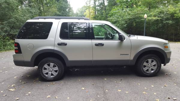 2006 Ford Explorer (126,592 Miles) for sale in Warsaw, IN – photo 5