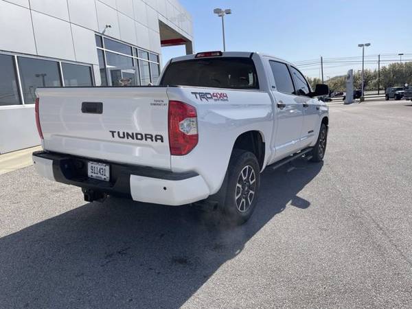 2019 Toyota Tundra 4WD CrewMax Sr5 - - by dealer for sale in Somerset, KY – photo 10