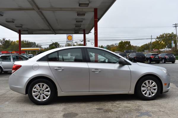 2011 CHEVROLET CRUZE 1.8L 4CYL ***GREAT LITTLE GAS SAVER*** - cars &... for sale in Greensboro, NC – photo 6