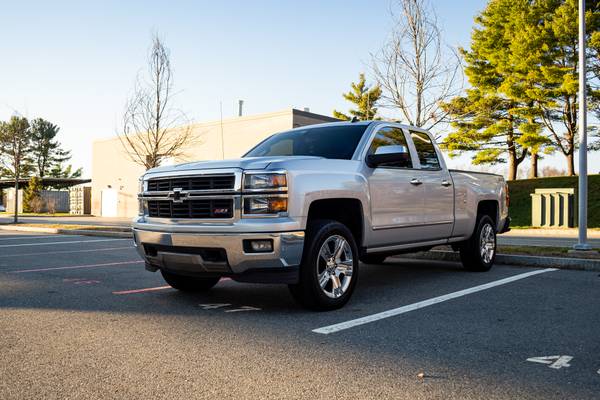 2014 Chevrolet 1500 2LT Z71 - cars & trucks - by owner - vehicle... for sale in Wayland, MA – photo 2