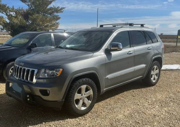 2011 Jeep Grand Cherokee Limited for sale in Davenport, IA – photo 2