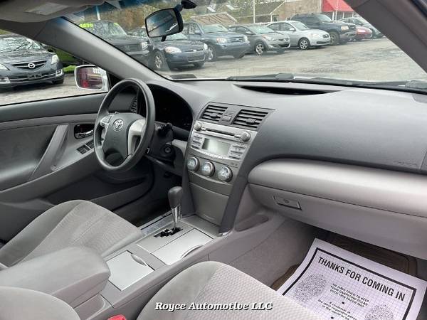 2011 Toyota Camry LE 6-Spd AT - - by dealer - vehicle for sale in Lancaster, PA – photo 17