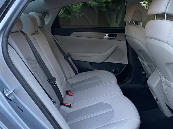 2015 Hyundai Sonata 2 4L SE sedan Shale Gray Metallic - cars & for sale in Phoenix, AZ – photo 12