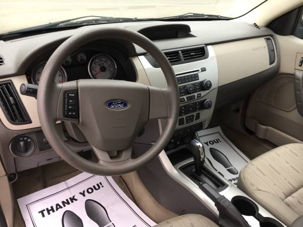 2010 Ford Focus SE 63k great first car low miles! for sale in Cincinnati, OH – photo 16