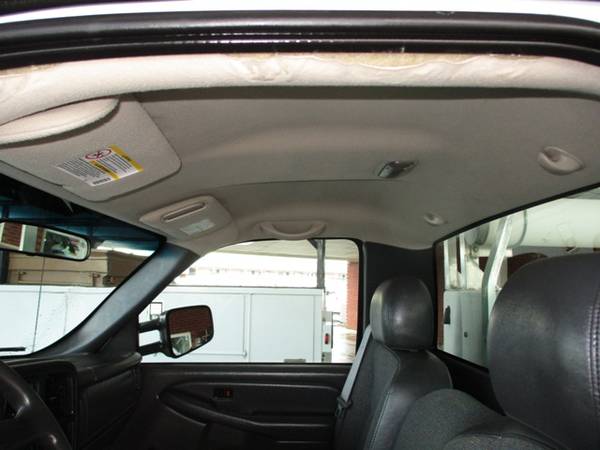 2006 Chevrolet Silverado 2500 4x4 Regular Cab Utility Bed - cars & for sale in Lawrenceburg, TN – photo 13