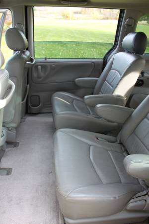 2003 Mazda MPV van, 143,108 miles, LEATHER & MOONROOF for sale in Woodville, WI – photo 11
