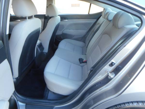 2018 Hyundai Elantra SEL, nice clean car, dependable, great price -... for sale in Mesa, AZ – photo 10
