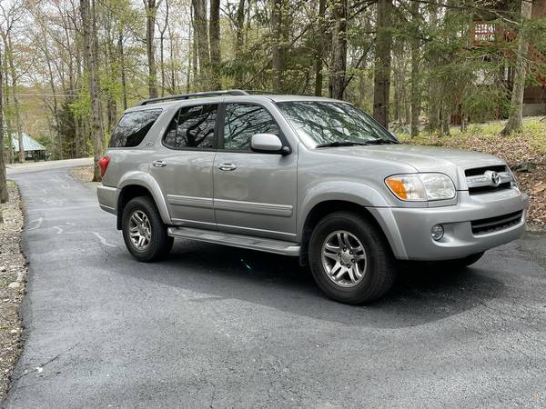 2005 Toyota Sequoia SR5 for sale in GREELEY, PA – photo 6