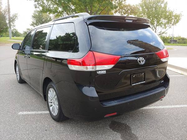 2014 TOYOTA SIENNA XLE LOW MILES! SEATS 8! LEATHER! DVD! SUNROOF! NAV! for sale in Norman, KS – photo 4