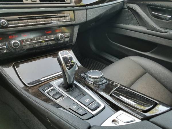 2016 BMW 5 Series 528i xDrive AWD All Wheel Drive SKU:GG147444 for sale in Mount Kisco, NY – photo 12
