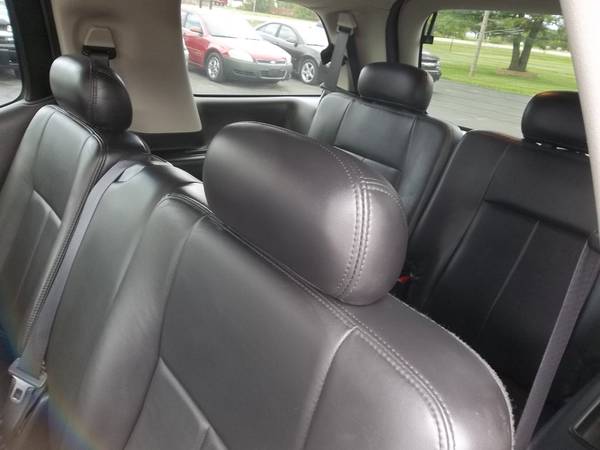 2006 GMC ENVOY XL DENALI- LOADED ALL BELLS AND WHISTLES - cars &... for sale in Tomah, WI – photo 13