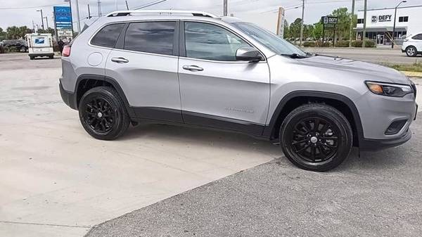 2019 Jeep Cherokee Latitude Plus - - by dealer for sale in Wilmington, NC – photo 10