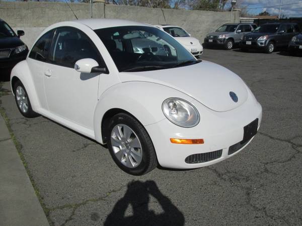 2009 Volkswagen New Beetle Base PZEV 2dr Coupe 6A for sale in Sacramento , CA – photo 3
