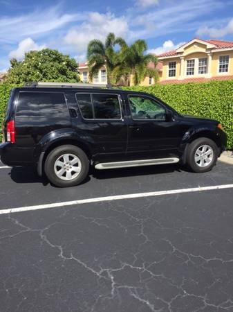 2011 Nissan Pathinder Amazing! for sale in Estero, FL – photo 2