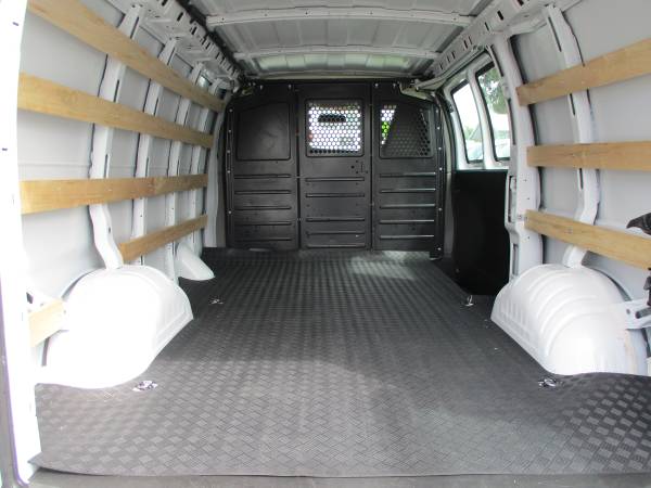 2019 GMC SAVANA 2500 Cargo Van w/Side Slider (Only 5k Miles) - cars for sale in Seattle, WA – photo 23