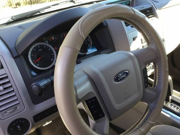 2010 Ford Escape AWD XLT - - by dealer - vehicle for sale in Loomis, CA – photo 8