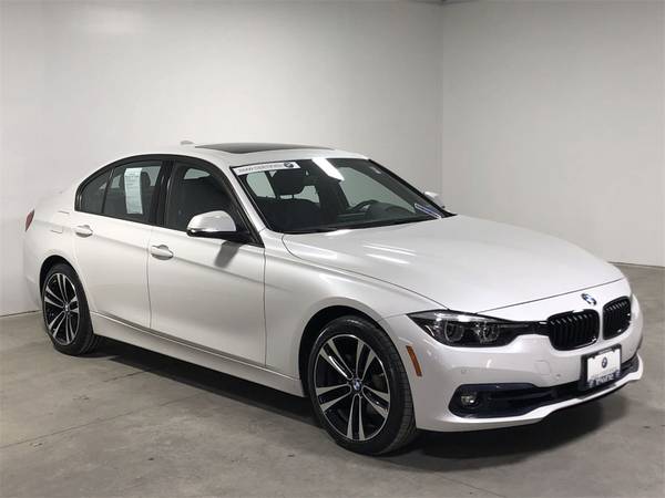 2018 BMW 3 Series 330i xDrive - - by dealer - vehicle for sale in Buffalo, NY – photo 10