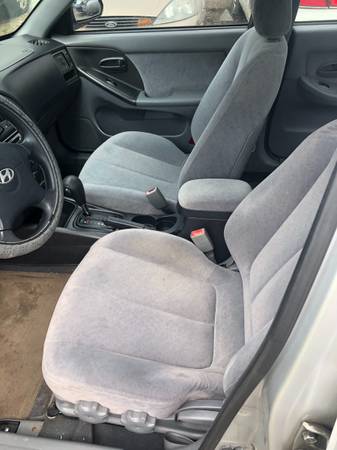 2005 Hyundai Elantra GLS (one owner) (well kept) - - by for sale in Saint Paul, MN – photo 7