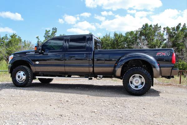 2015 FORD F350 KING RANCH 4X4 - BLK ON BLK - NAV ROOF- NEW 35" TOYO MT for sale in Leander, AR – photo 5