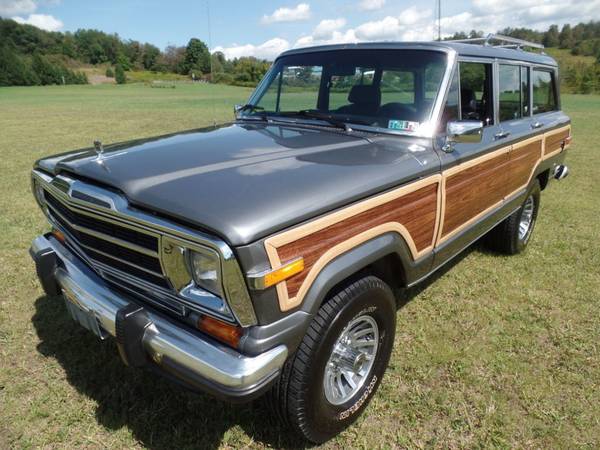 1990 *Jeep* *Grand Wagoneer* *4dr Wagon 4WD* Gray for sale in Johnstown , PA – photo 18
